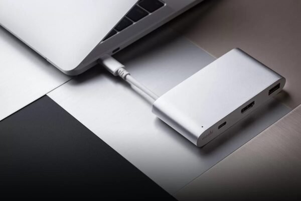 Moshi USB-C to USB-A/HDMI/USB-C Multiport Adapter 99MO084204